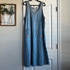 Vintage Jane Ashley light medium wash floral embroidered 90s denim midi dress